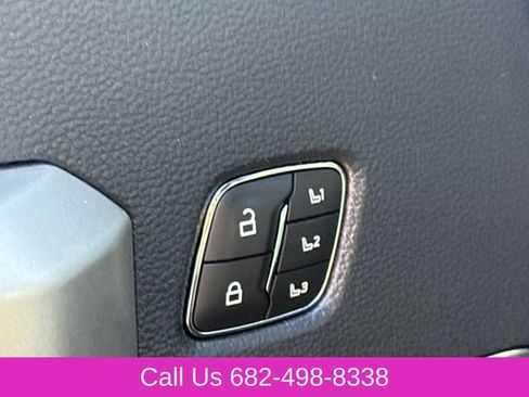 Used 2022 Ford F350 Lariat w/ Lariat Ultimate Package AWD/4WD image 21
