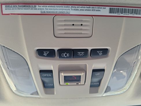 Used 2021 Toyota Corolla LE w/ LE Premium Package FWD image 27