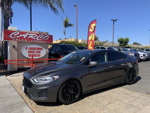 Used 2020 Ford Fusion S image 19