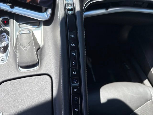 Used 2021 Chevrolet Corvette Stingray Coupe w/ Z51 Performance Package RWD image 17