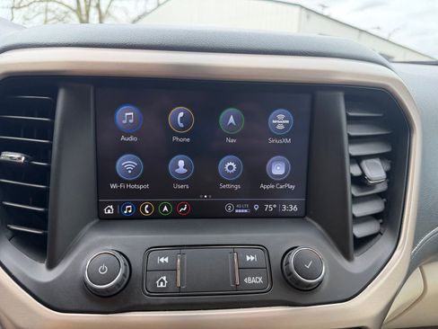Used 2022 GMC Acadia Denali w/ Denali Technology Package image 18