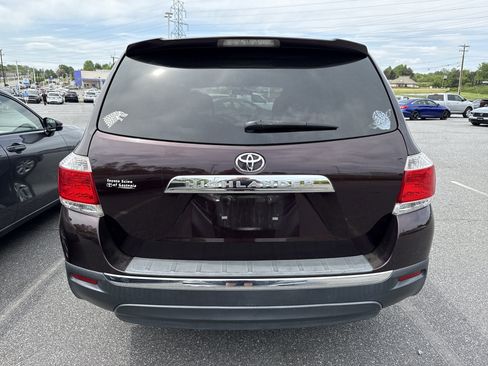 Used 2013 Toyota Highlander FWD image 9