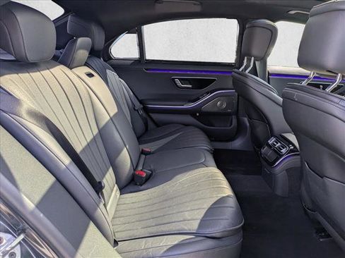Used 2022 Mercedes-Benz S 500 4MATIC image 21