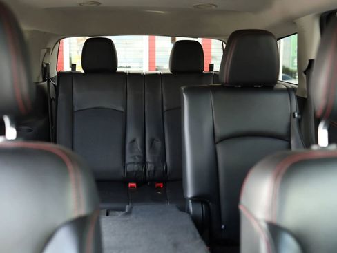 Used 2018 Dodge Journey GT w/ Driver Convenience Group image 39