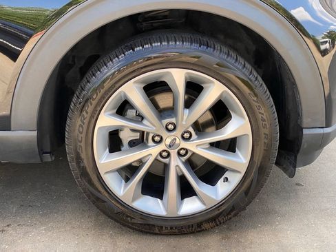 Used 2023 Ford Explorer Platinum w/ Technology Package AWD/4WD image 47
