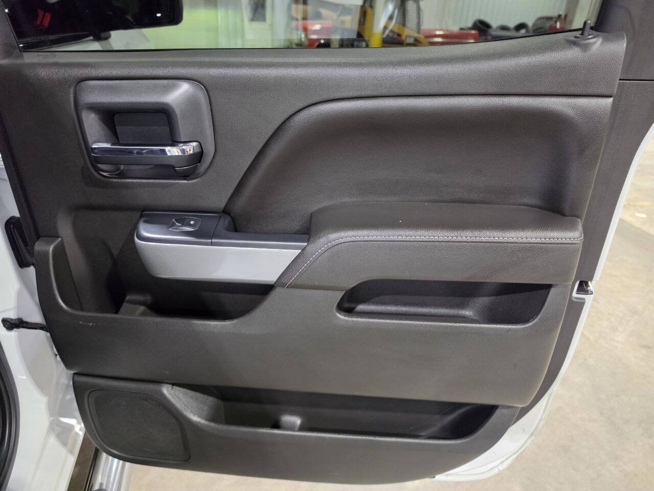 Used 2017 Chevrolet Silverado 1500 LTZ Z71 AWD/4WD image 40