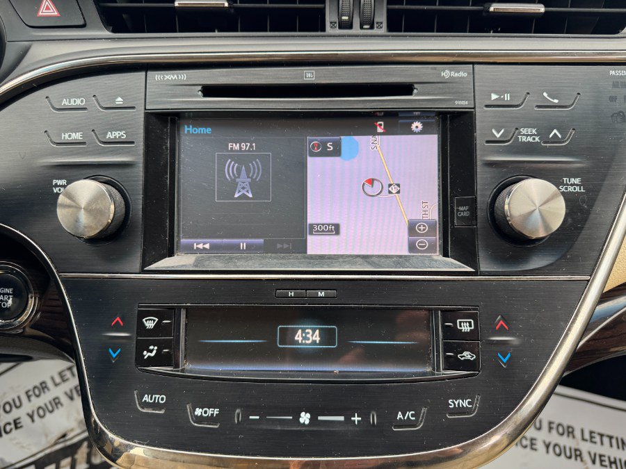 Used 2015 Toyota Avalon Limited FWD image 22