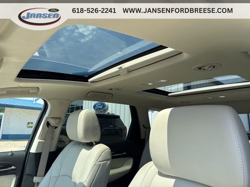 Used 2024 Buick Enclave Essence w/ Experience Buick Package FWD image 15