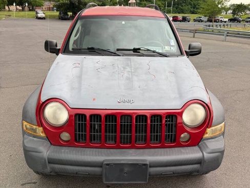 Used 2007 Jeep Liberty Sport AWD/4WD image 9