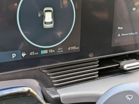 Used 2025 Hyundai Ioniq 5 SEL image 21