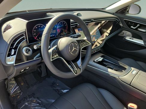 New 2026 Mercedes-Benz E 350 Sedan image 18