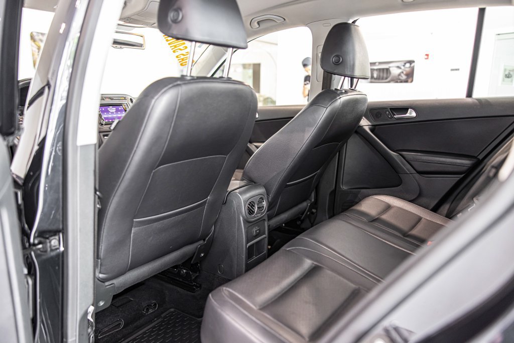 Used 2017 Volkswagen Tiguan S AWD/4WD image 31