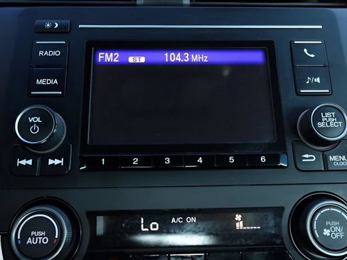 Used 2020 Honda Civic LX image 22