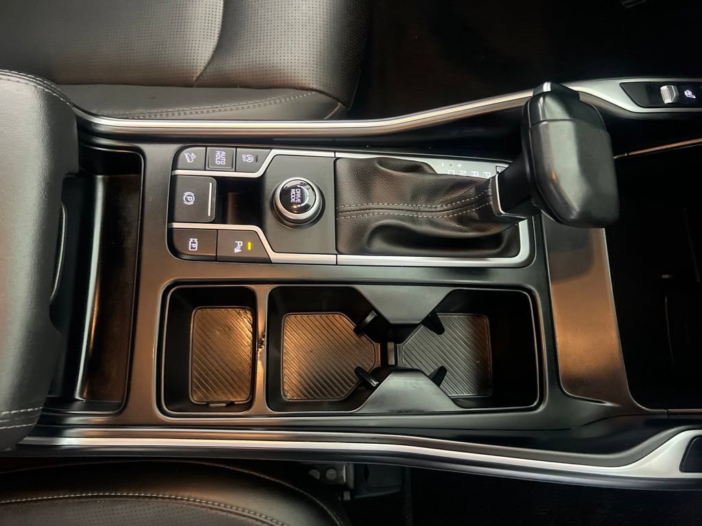 Certified 2024 Kia Sorento S FWD image 22