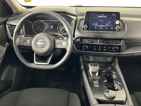 Used 2024 Nissan Rogue S AWD/4WD image 14