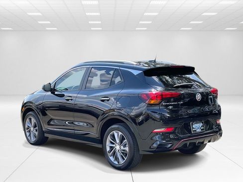 Used 2023 Buick Encore GX Select w/ Sport Touring Package FWD image 4