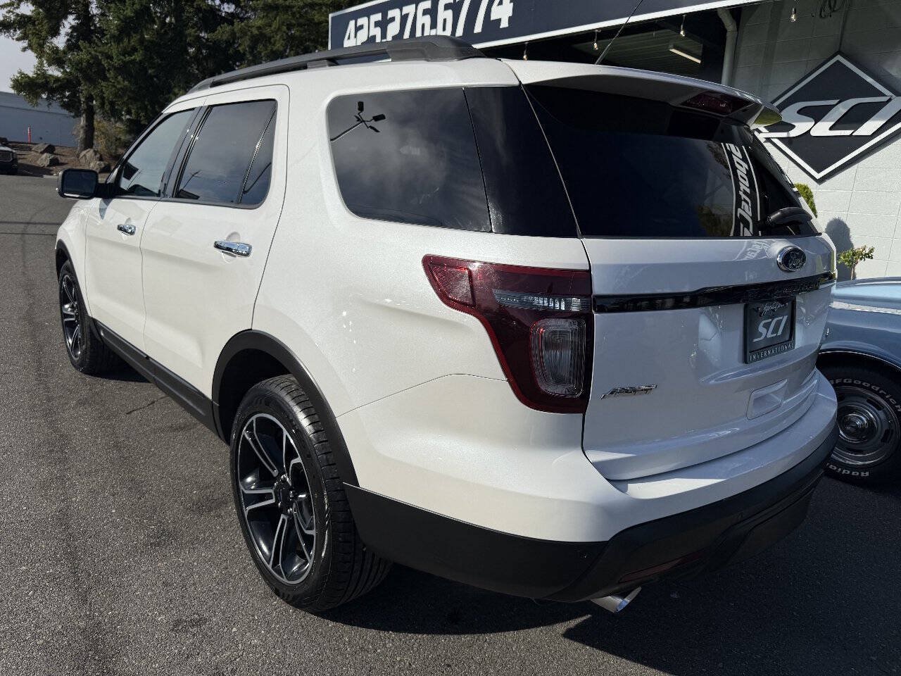 Used 2014 Ford Explorer Sport AWD/4WD image 9