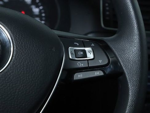 Used 2015 Volkswagen Jetta SE image 33