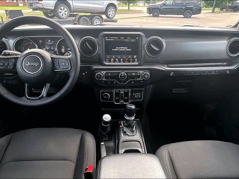Used 2023 Jeep Wrangler Unlimited w/ 8.4" Radio Group AWD/4WD image 12