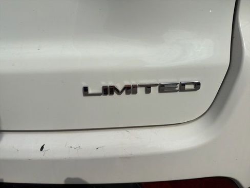 Used 2019 Jeep Compass Limited image 13