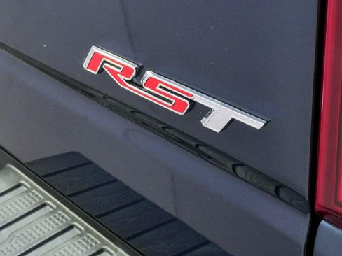 Certified 2021 Chevrolet Silverado 1500 RST AWD/4WD image 33