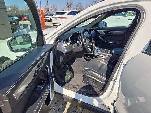 Certified 2024 Jaguar F-PACE R-Dynamic S image 16