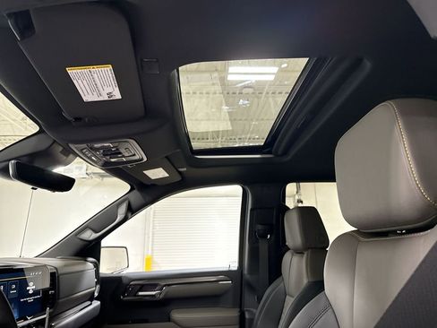 New 2026 Chevrolet Silverado 1500 ZR2 image 20