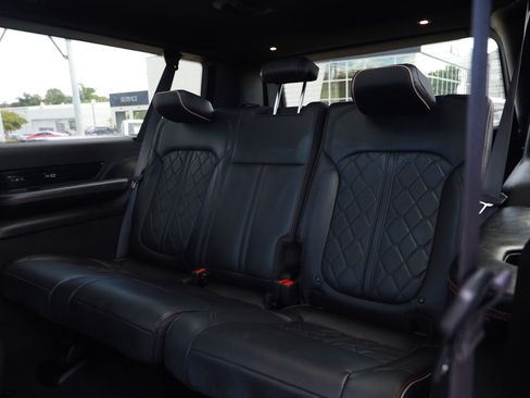Used 2024 Jeep Grand Wagoneer L Series III AWD/4WD image 23
