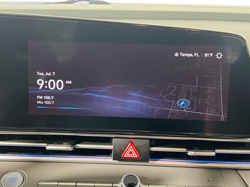 Used 2024 Hyundai Elantra SEL FWD image 27