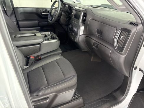 Used 2024 Chevrolet Silverado 1500 Custom Trail Boss w/ LPO, Dark Essentials Package image 17