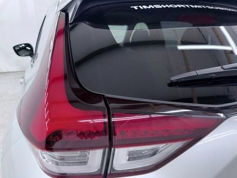 Used 2024 Mitsubishi Eclipse Cross LE AWD/4WD image 9