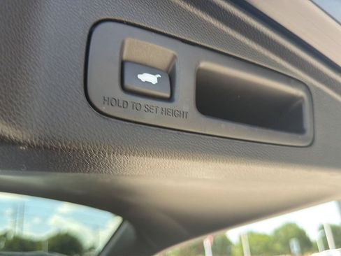 Used 2020 Honda CR-V Touring image 16
