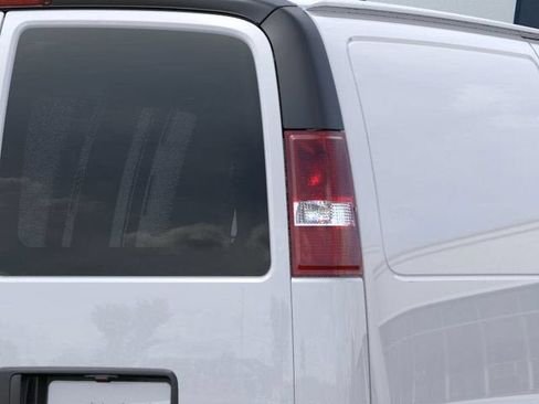 New 2026 GMC Savana 2500 w/ Driver Convenience Package RWD image 11