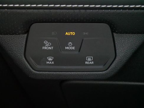 Certified 2026 Volkswagen Atlas SE w/ Panoramic Sunroof Package AWD/4WD image 27