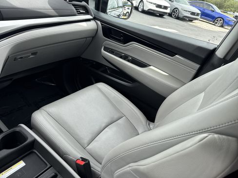 Certified 2018 Honda Odyssey Elite image 23