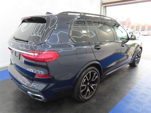 Used 2019 BMW X7 xDrive50i w/ M Sport Package AWD/4WD image 16