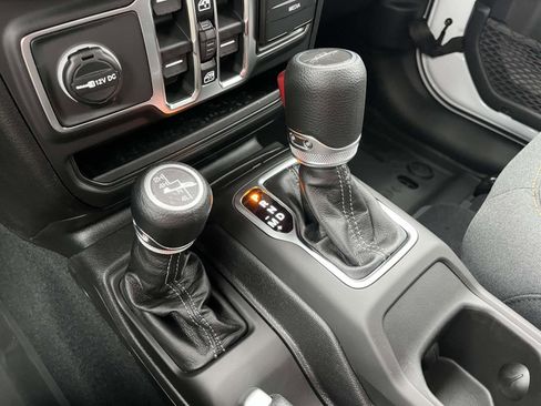 New 2026 Jeep Gladiator Sport image 11