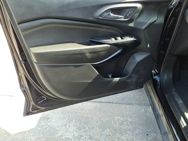 Used 2026 Chevrolet Trax LT FWD image 10