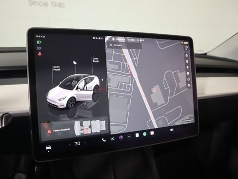 Used 2024 Tesla Model Y Long Range image 6