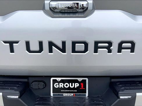 Used 2024 Toyota Tundra Limited w/ Power Package AWD/4WD image 10