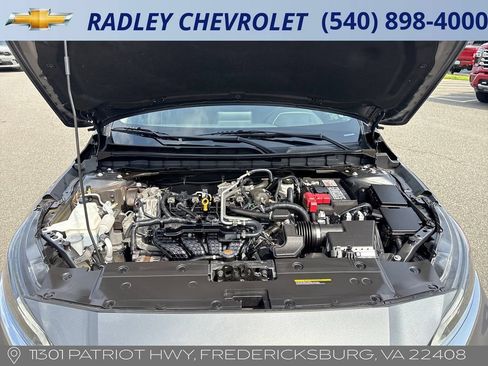 Used 2025 Nissan Altima 2.5 SV FWD image 15