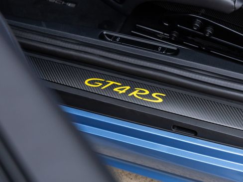 Certified 2023 Porsche 718 Cayman GT4 RS RWD image 35