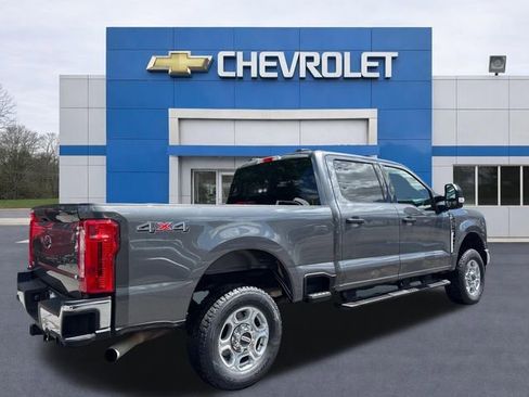 Used 2025 Ford F250 XLT w/ Snow Plow Prep Package AWD/4WD image 7