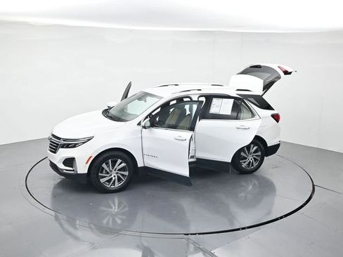 Used 2024 Chevrolet Equinox Premier FWD image 46