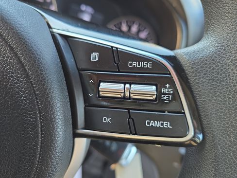 Used 2020 Kia Sportage LX image 18