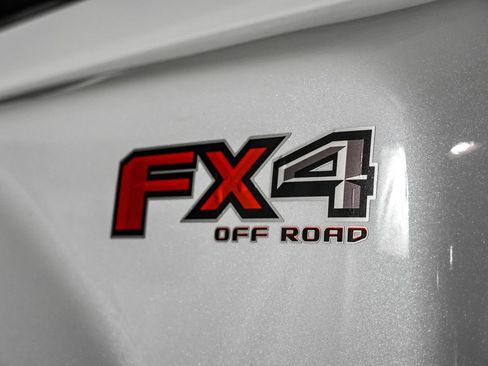 Used 2022 Ford F350 Lariat w/ Lariat Ultimate Package AWD/4WD image 45
