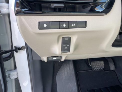 Used 2025 Nissan Murano SL w/ Cargo Package AWD/4WD image 27