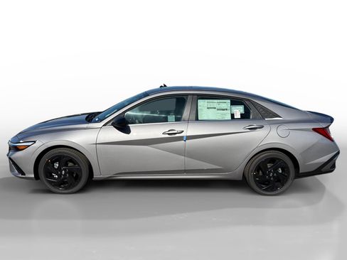 New 2026 Hyundai Elantra SEL Sport Premium image 2