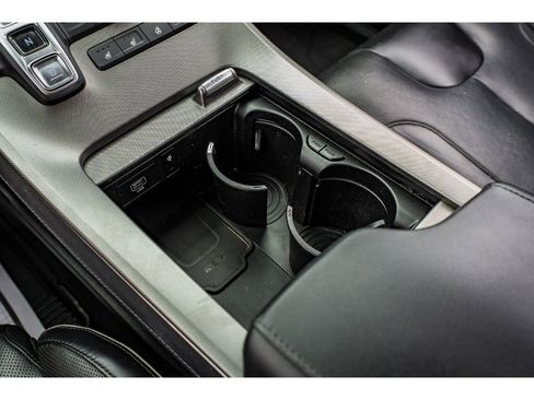 Used 2021 Hyundai Palisade Limited image 19