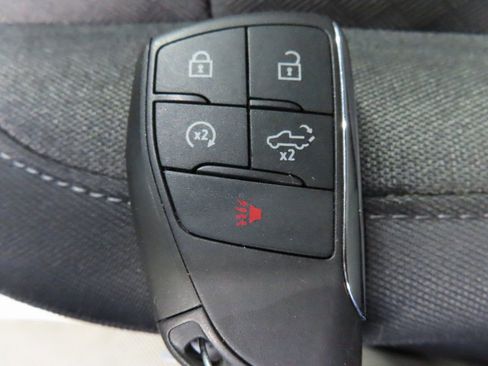 Used 2024 GMC Sierra 1500 SLE w/ X31 Off-Road Package image 58